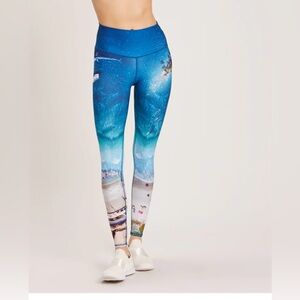 NIYAMA SOL - NWT size XL 
Point Break High Waisted Legging